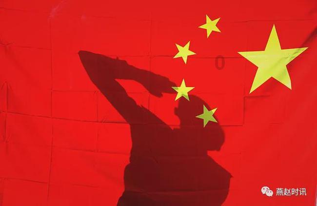 提醒:总喜欢在睡前玩手机的人,就可能会“落下”3个毛病