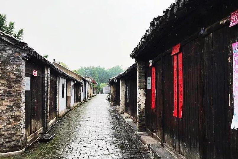 摆动小圆球